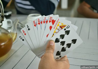 血战麻将真人桌游新体验：明陞m88体育带你领略真实对战魅力